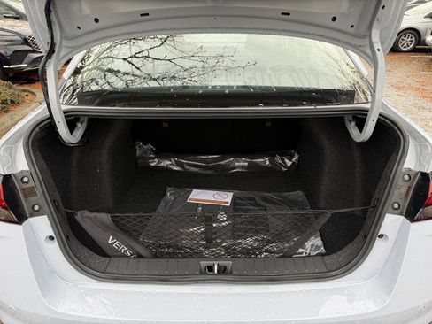 New 2025 Nissan Versa SR w/ Trunk Package image 10