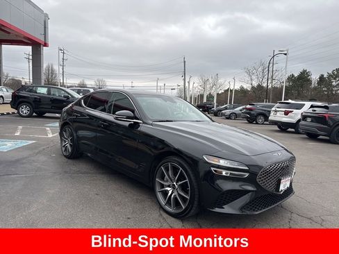 Used 2025 Genesis G70 2.5T image 9