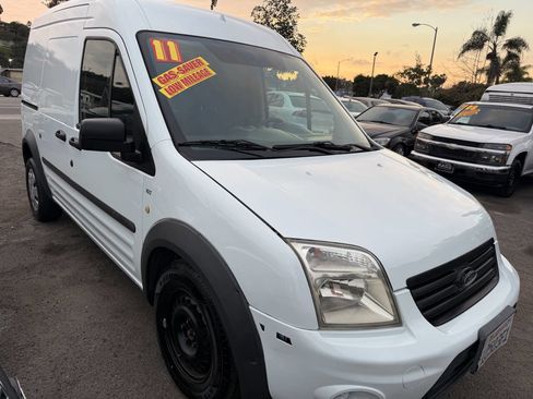 Used 2011 Ford Transit Connect XLT image 3