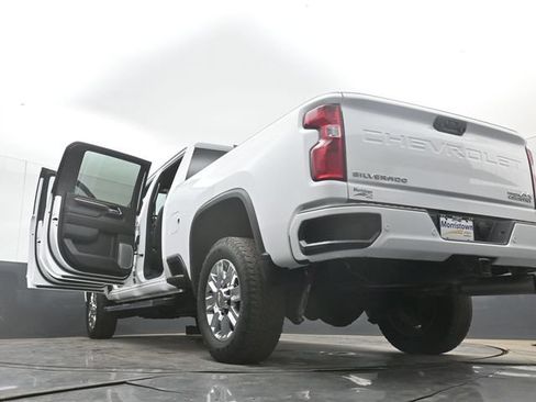Used 2024 Chevrolet Silverado 2500 High Country w/ High Country Premium Package AWD/4WD image 56