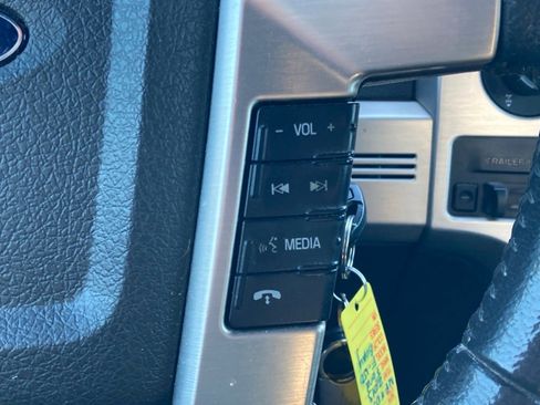 Used 2013 Ford F150 Platinum image 16