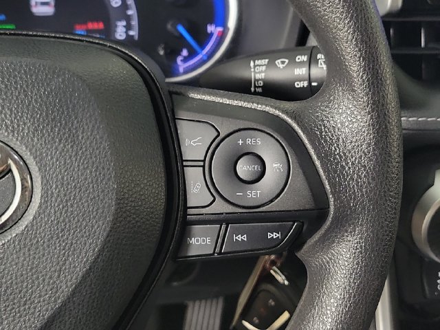 Used 2025 Toyota RAV4 LE AWD/4WD image 25