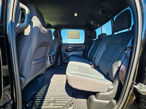 New 2026 RAM 1500 4x4 Crew Cab image 30