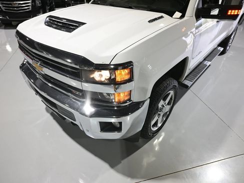Used 2019 Chevrolet Silverado 2500 LTZ w/ Duramax Plus Package AWD/4WD image 13
