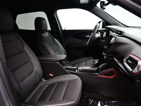 Used 2023 Chevrolet TrailBlazer RS w/ Convenience Package FWD image 13