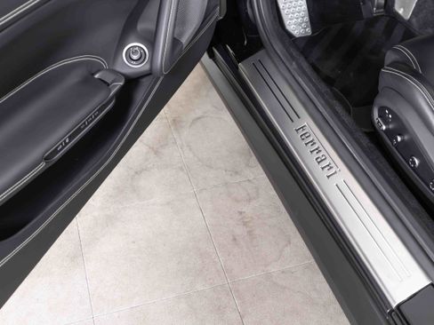 Used 2019 Ferrari GTC4Lusso image 36