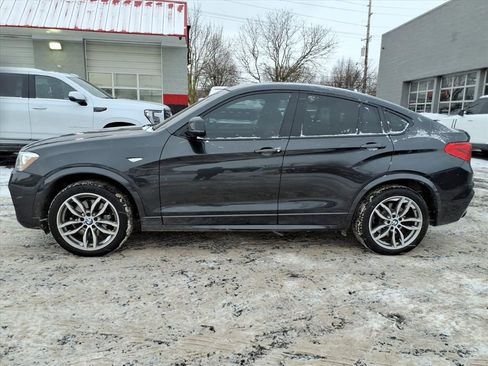 Used 2018 BMW X4 M40i image 2