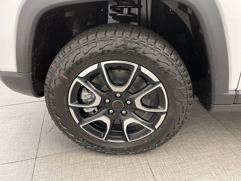 New 2026 Jeep Compass Trailhawk w/ Sun, Sound & Navigation Group image 10