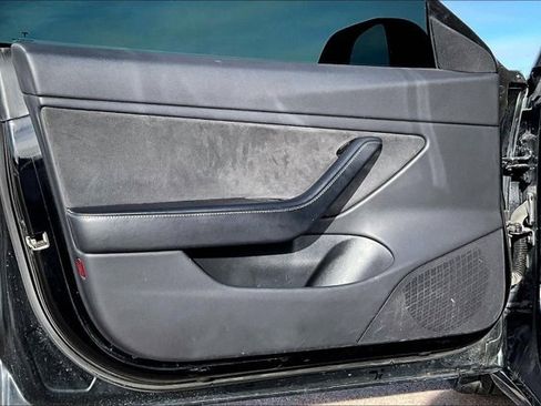 Used 2019 Tesla Model 3 Long Range image 19