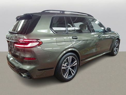 Used 2024 BMW X7 xDrive40i w/ M Sport Package AWD/4WD image 3