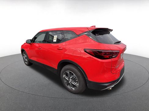 Used 2026 Chevrolet Blazer LT FWD image 9