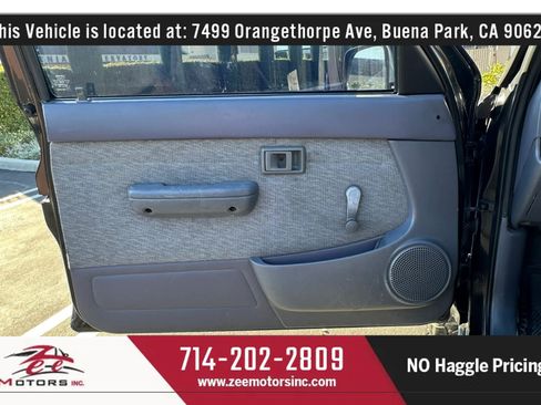Used 1999 Toyota Tacoma PreRunner RWD image 32
