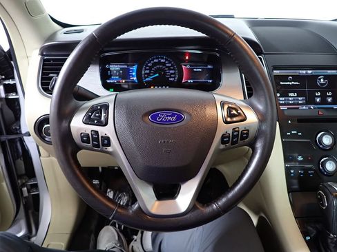 Used 2015 Ford Taurus SEL w/ Equipment Group 201A FWD image 25