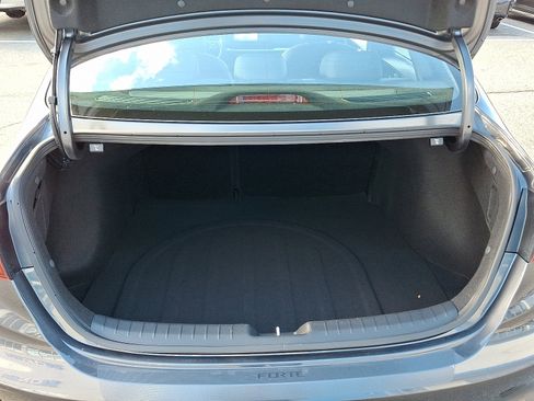 Used 2023 Kia Forte GT-Line w/ GT-Line Premium Package image 29