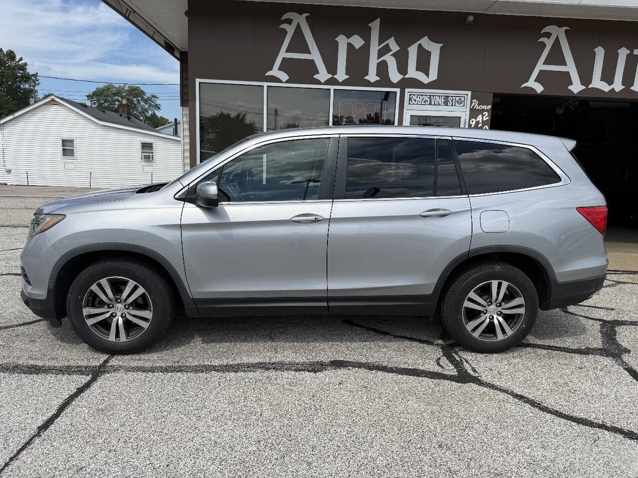 Used 2017 Honda Pilot EX-L image 5