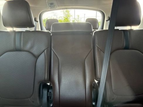 Used 2025 Honda Pilot Elite image 43