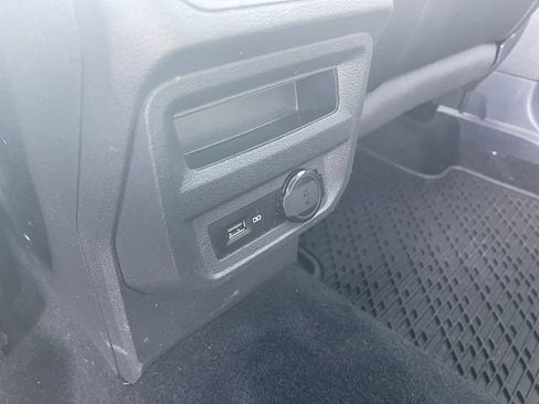 Used 2020 Volkswagen Tiguan SE w/ Panoramic Sunroof Package image 18