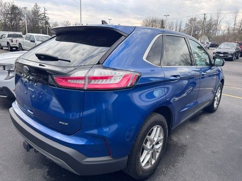 Used 2021 Ford Edge SEL w/ Convenience Package image 4