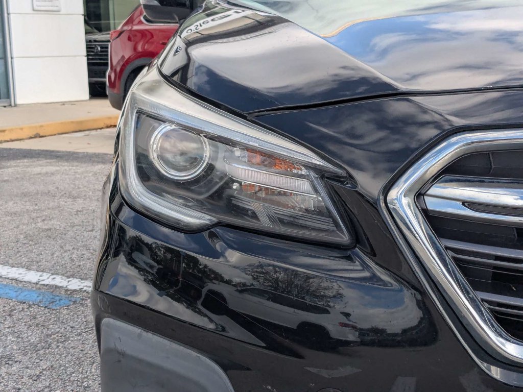 Used 2019 Subaru Outback 3.6R Touring AWD/4WD image 10