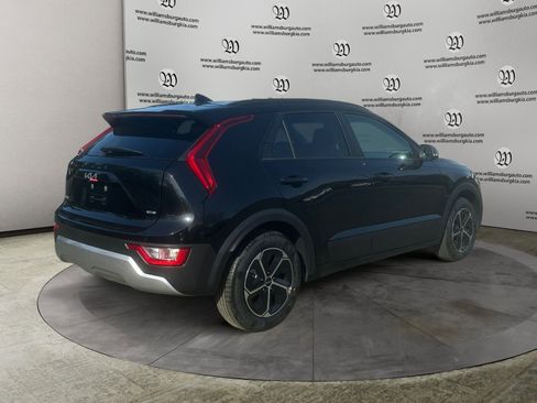 New 2026 Kia Niro EX FWD image 5