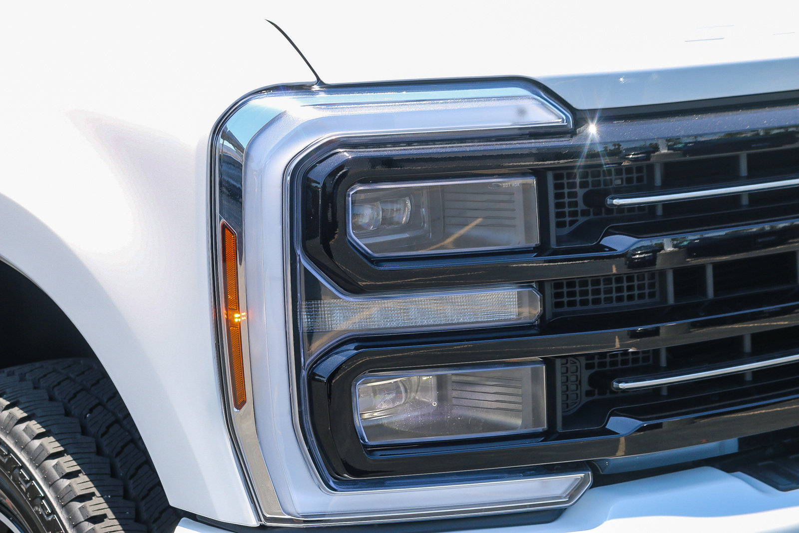 New 2026 Ford F250 Platinum AWD/4WD image 6