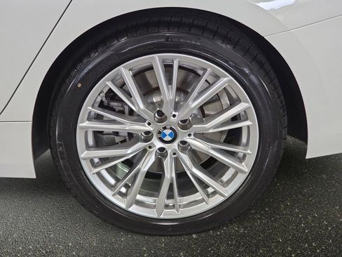 Used 2023 BMW 330i Sedan w/ Convenience Package RWD image 29