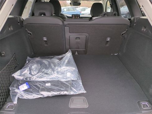 New 2026 Volvo XC60 T8 Plus w/ Climate Package AWD/4WD image 22