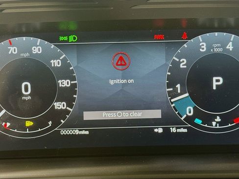 New 2025 Land Rover Discovery Dynamic SE AWD/4WD image 12
