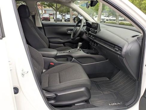 Certified 2024 Honda HR-V LX image 35