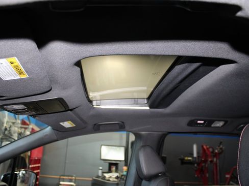 Used 2023 Honda Odyssey Sport image 42