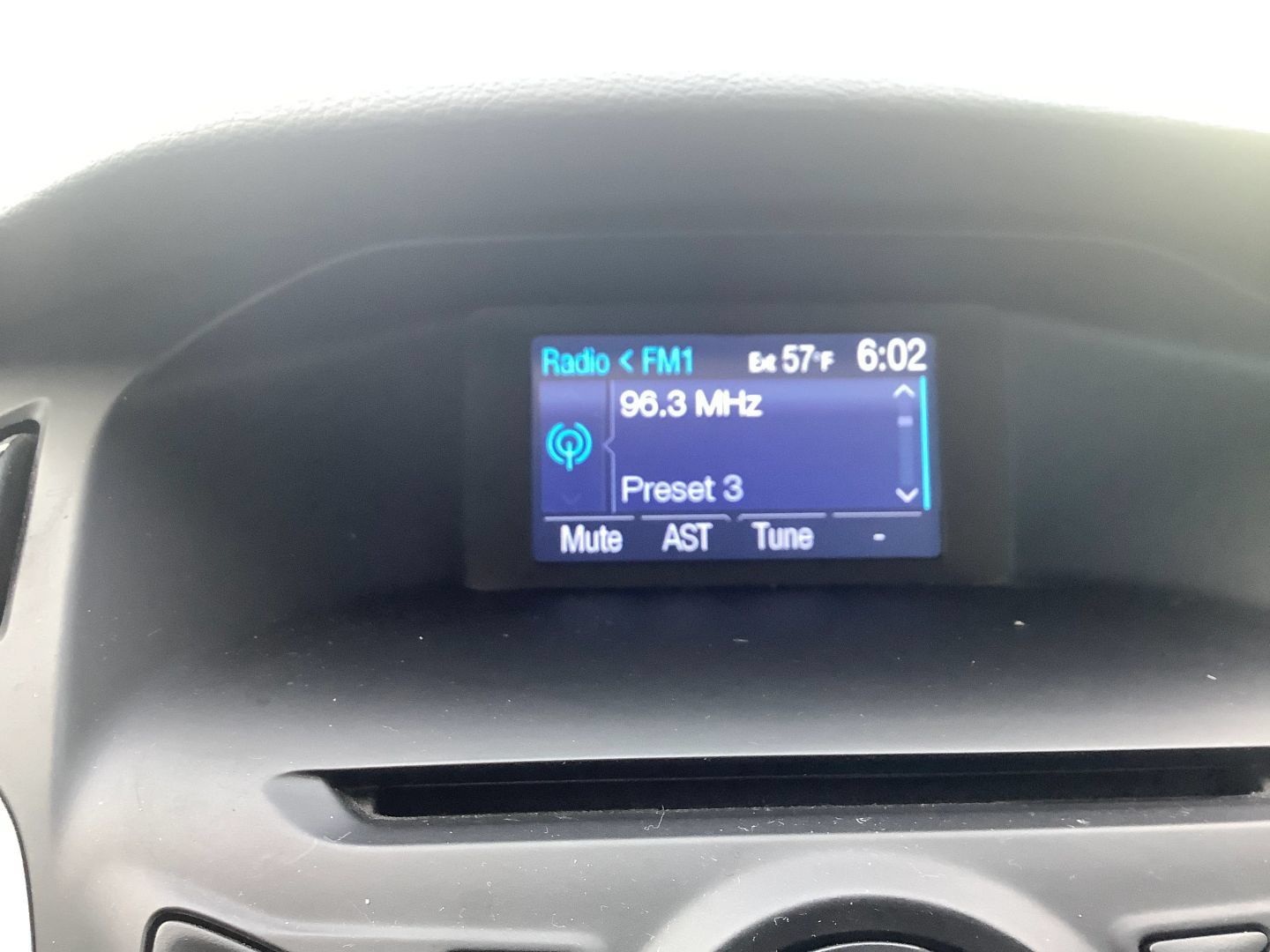 Used 2012 Ford Focus SE FWD image 35