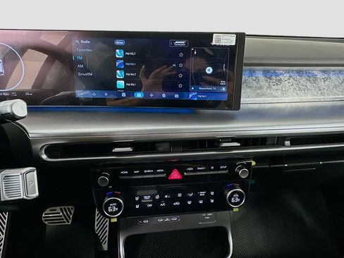 New 2026 Hyundai Ioniq 9 Calligraphy image 11