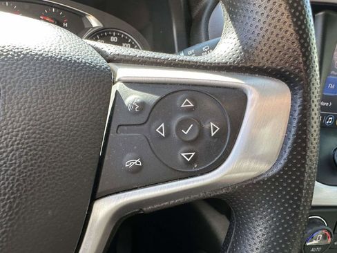 Used 2023 GMC Acadia SLE w/ Driver Convenience Package image 30