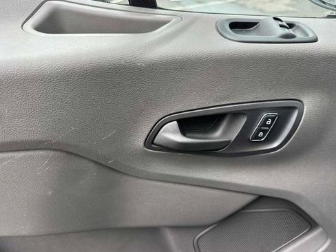 Used 2023 Ford Transit 350 XLT image 10