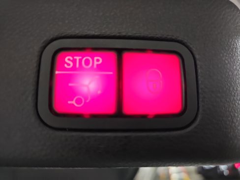 Used 2018 Mercedes-Benz GLE 43 AMG 4MATIC image 13