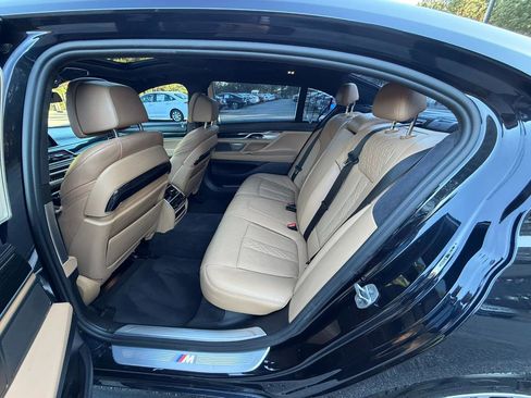 Used 2016 BMW 750i xDrive AWD/4WD image 11