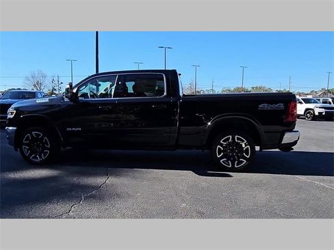 New 2025 RAM 1500 Limited image 22