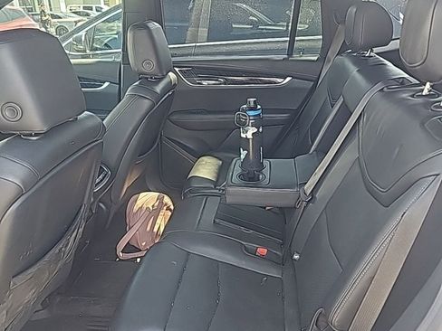 Used 2020 Cadillac XT6 Premium Luxury FWD image 12