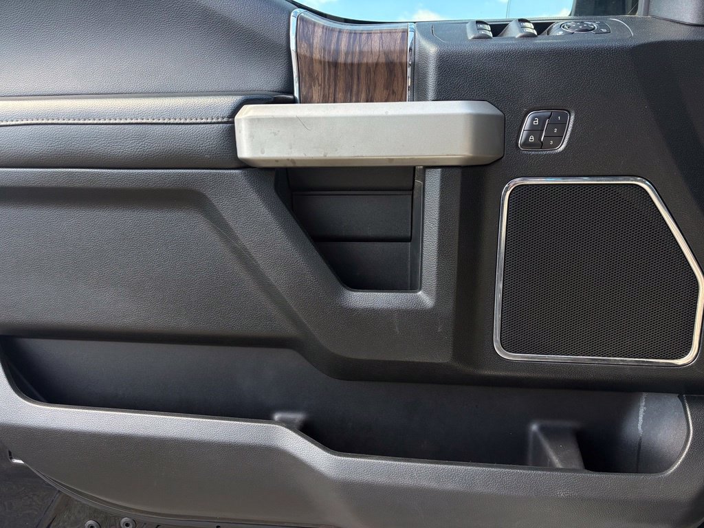 Used 2018 Ford F150 Lariat w/ Equipment Group 502A Luxury AWD/4WD image 24