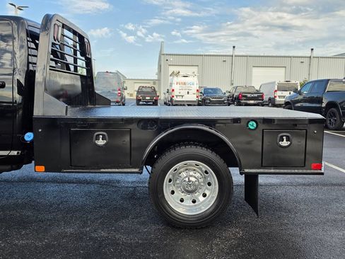 Used 2025 RAM 4500 4x4 Crew Cab DRW w/ Laramie Trim Package image 11