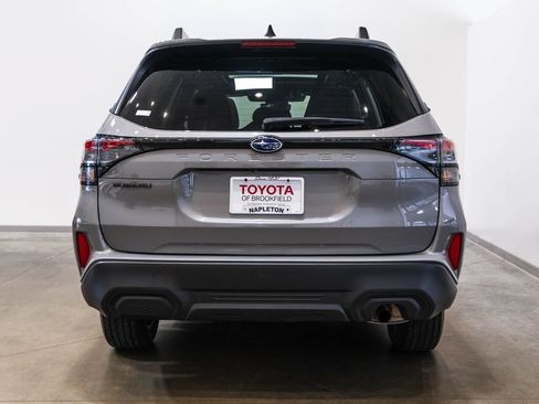 Used 2025 Subaru Forester Premium w/ Convenience Package #1 AWD/4WD image 8