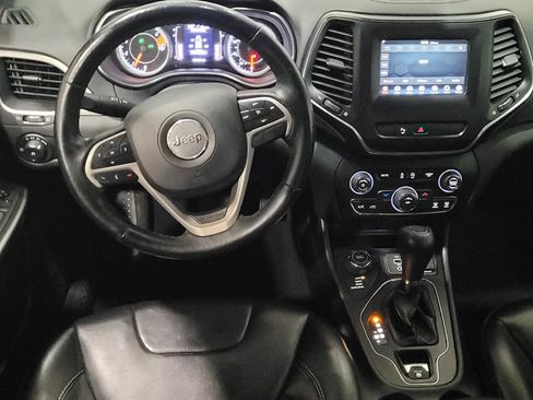 Used 2019 Jeep Cherokee Latitude Plus w/ Cold Weather Group image 22