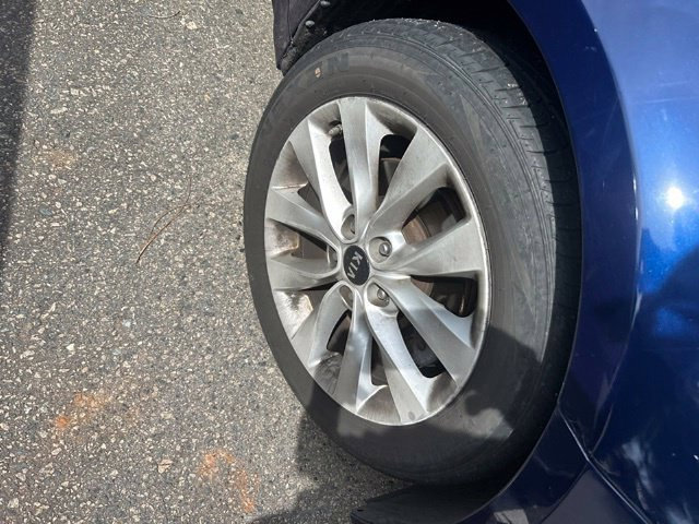 Used 2016 Kia Optima EX w/ Premium Package FWD image 4