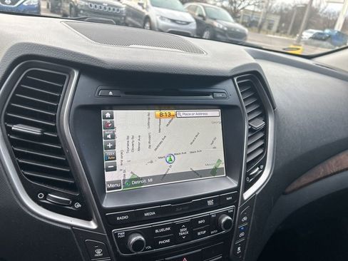 Used 2018 Hyundai Santa Fe Limited AWD/4WD image 10