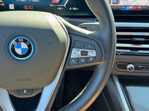 Used 2023 BMW i4 eDrive40 w/ Premium Package RWD image 19