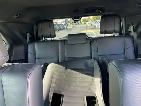 Used 2024 Toyota Sequoia Platinum AWD/4WD image 27