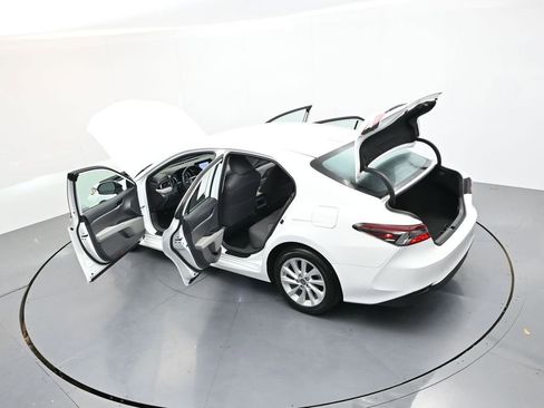 Used 2024 Toyota Camry LE FWD image 39