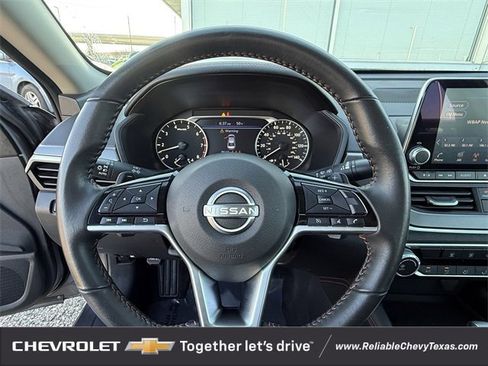 Used 2024 Nissan Altima 2.5 SR image 12