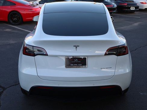 Used 2021 Tesla Model Y Long Range AWD/4WD image 15