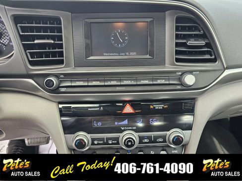 Used 2020 Hyundai Elantra SE image 22